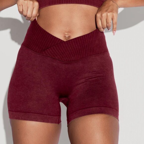 POPFLEX Pants - POPFLEX Crisscross Hourglass Seamless Midi Shorts - Garnet